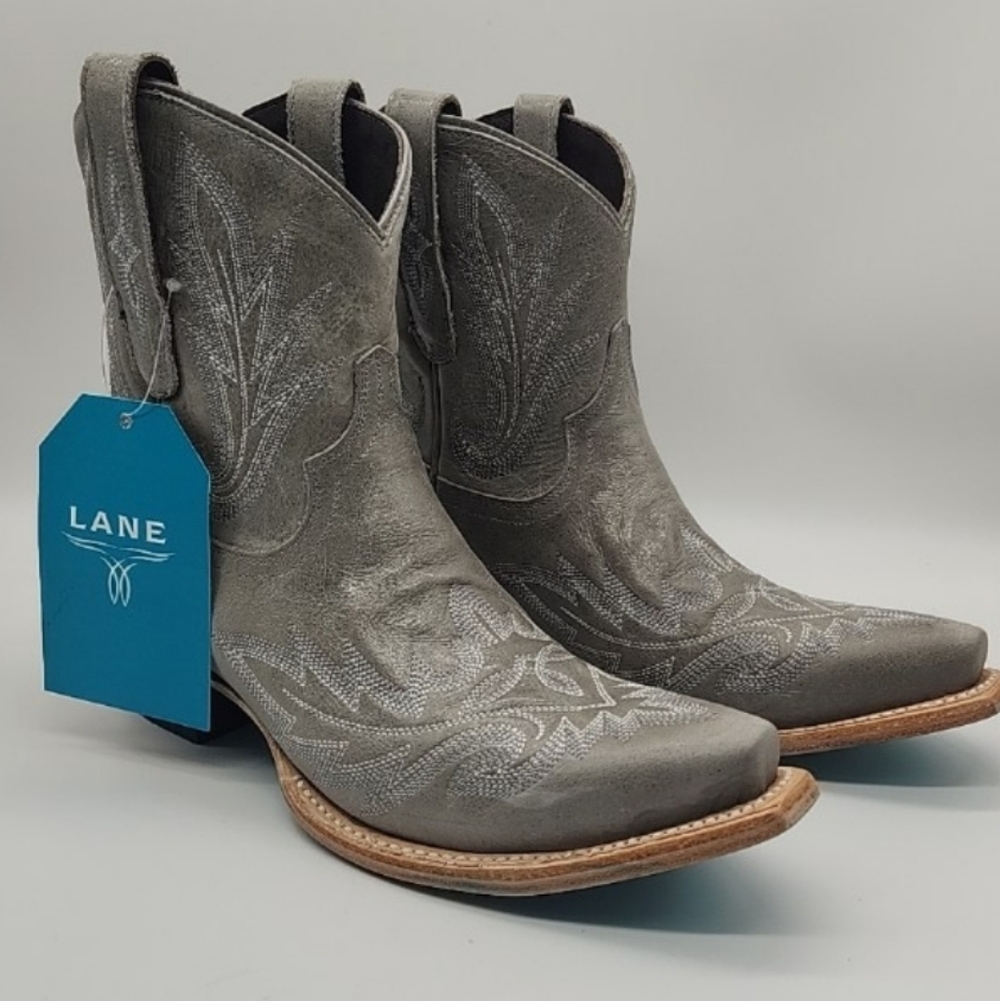 Lane Boots Dove Grey Leather Western Ankle Boots NWT Size 8